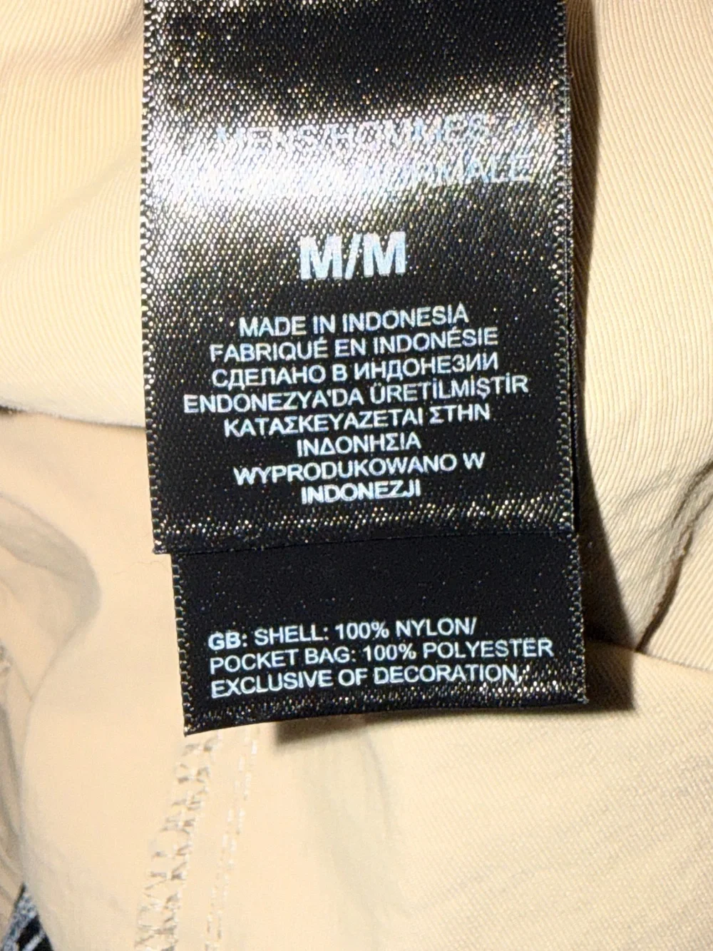 The North Face Men's Khaki Modern Cargo Shorts with Gray Belt-M-EC